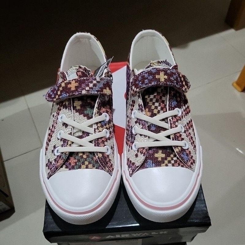 Airwalk Tiara Pink size 35