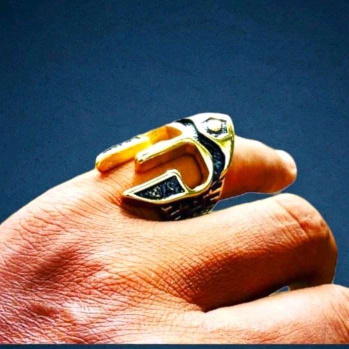 Cincin SPARTAN Model Helm Titanium 316L