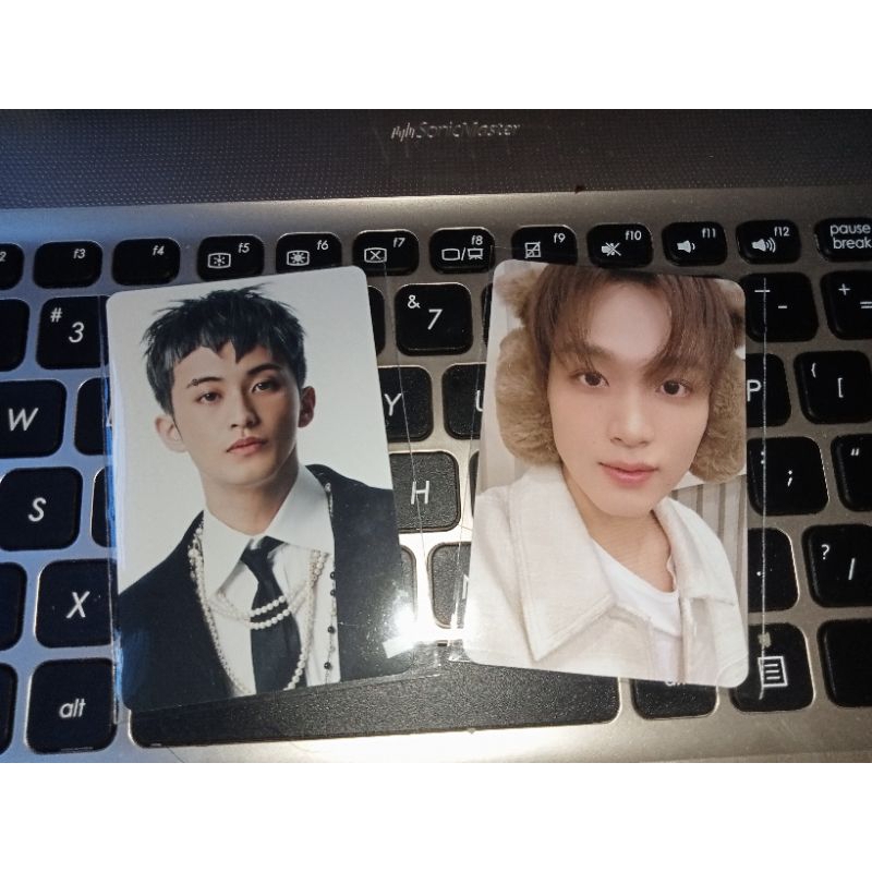 photocard mark nails glitch mode