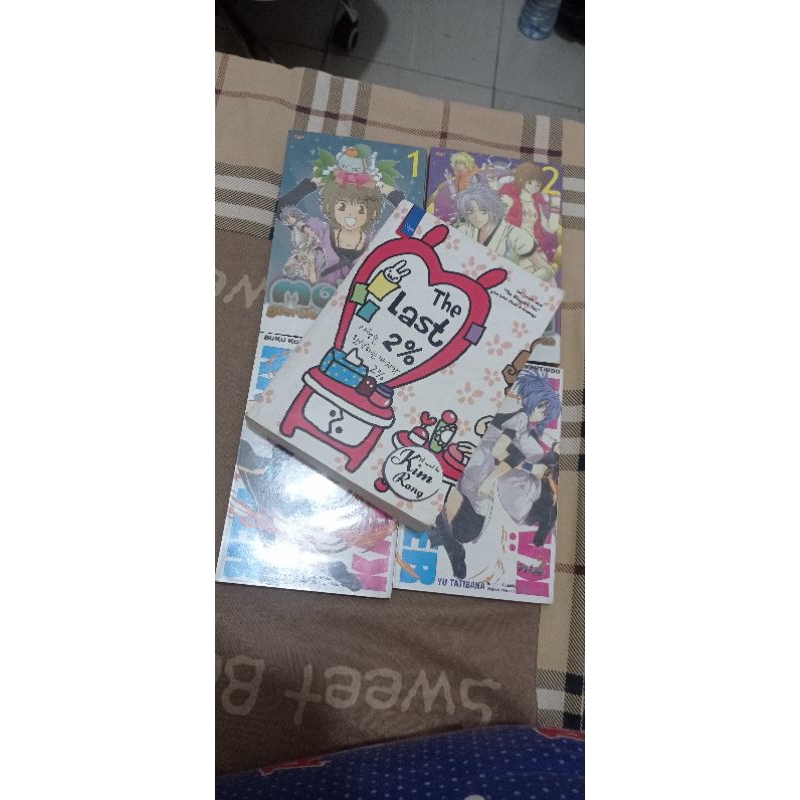 Novel the last 2% + Bonus 4 Pcs komik cantik
