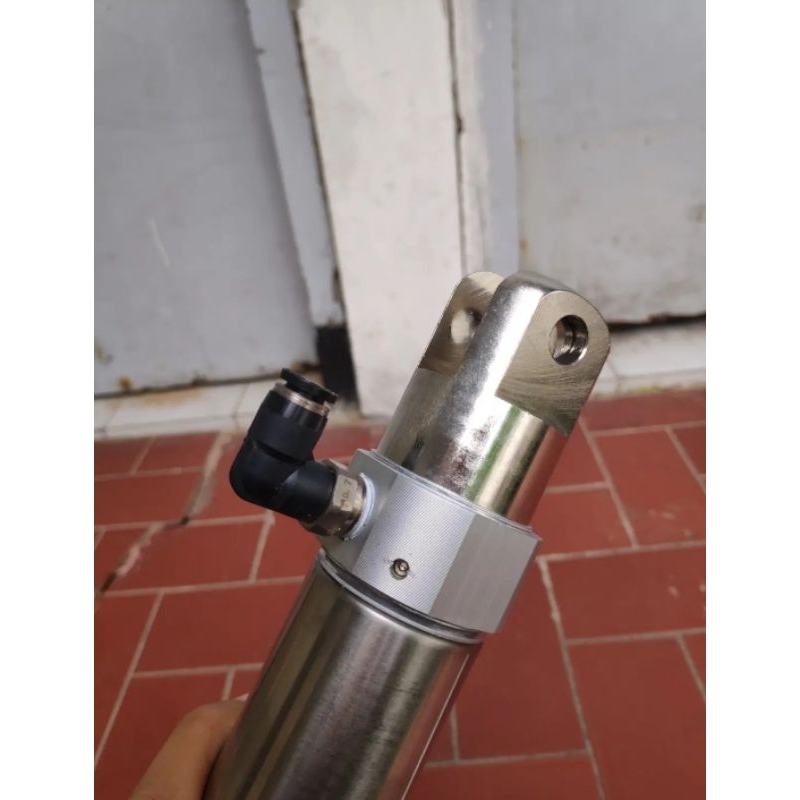 Pneumatic cylinder SMC