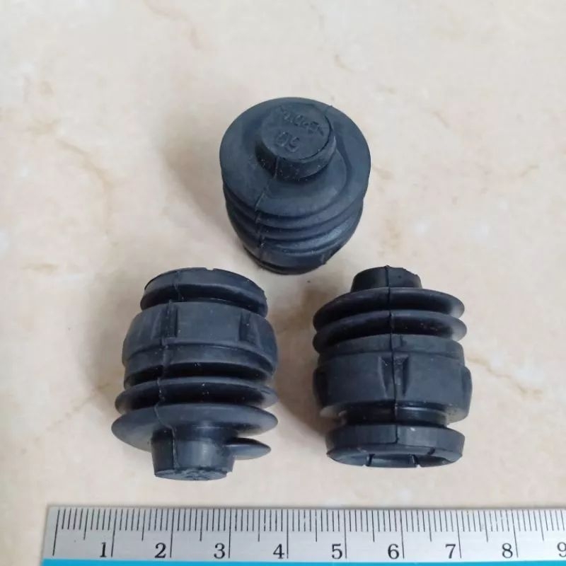 KARET TAHANAN PINTU BELAKANG BAGASI MOBIl  HONDA JAZZ ORIGINAL