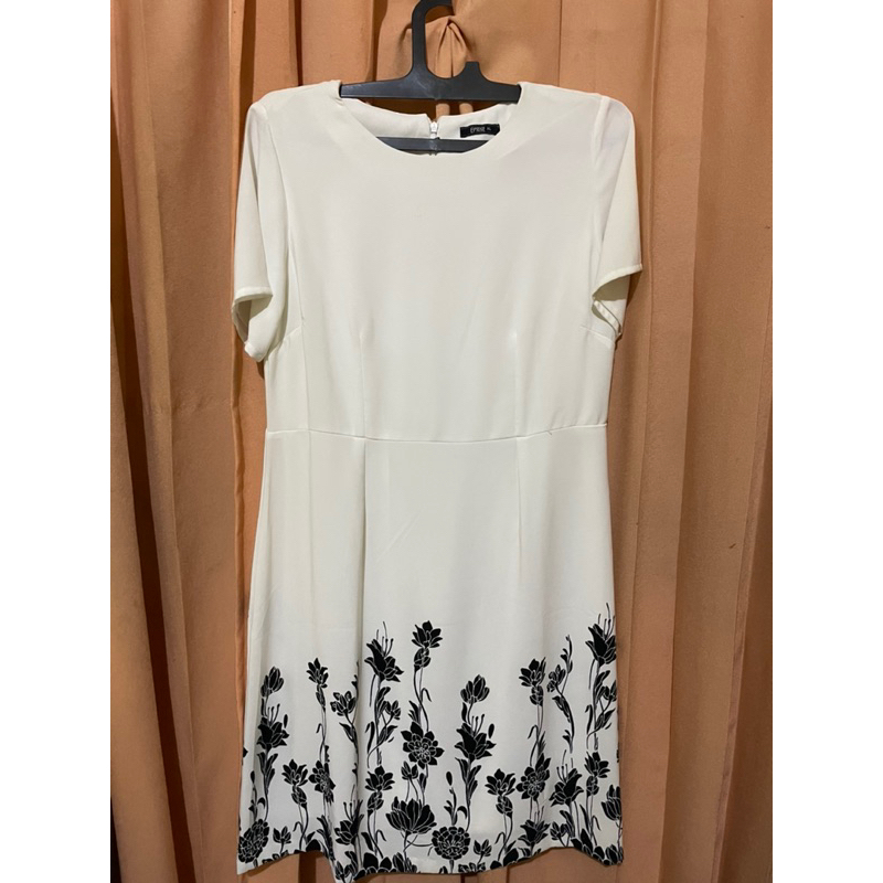 Dress Eprise dress putih halus big size