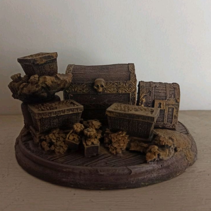 Diorama base treasure harta Karun gold one piece pirate neca figma Marvel mezco