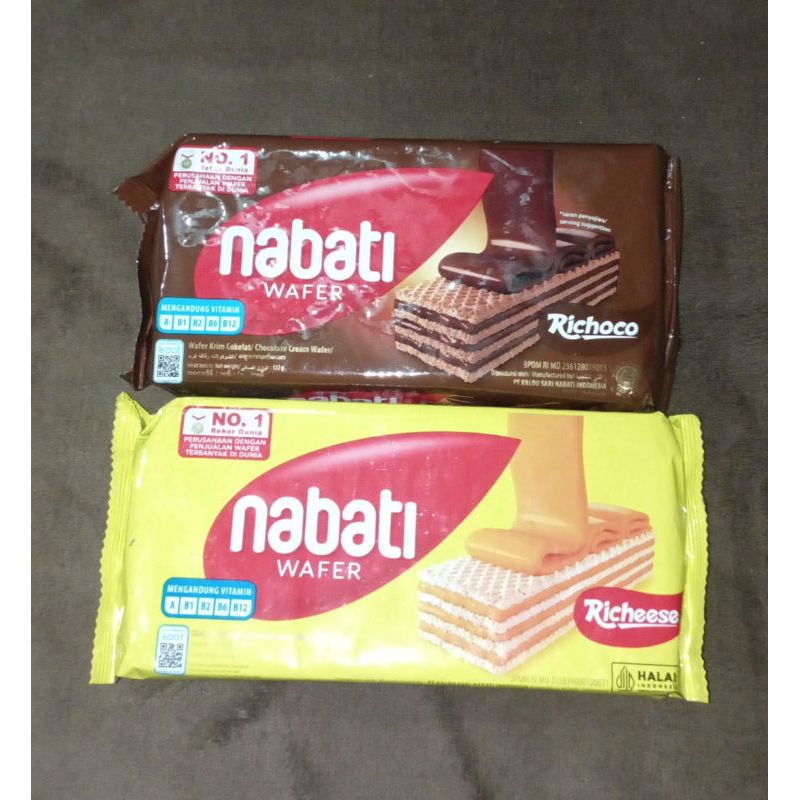 

Richeese Nabati Wafer Krim Keju/Chocolate 122 gr