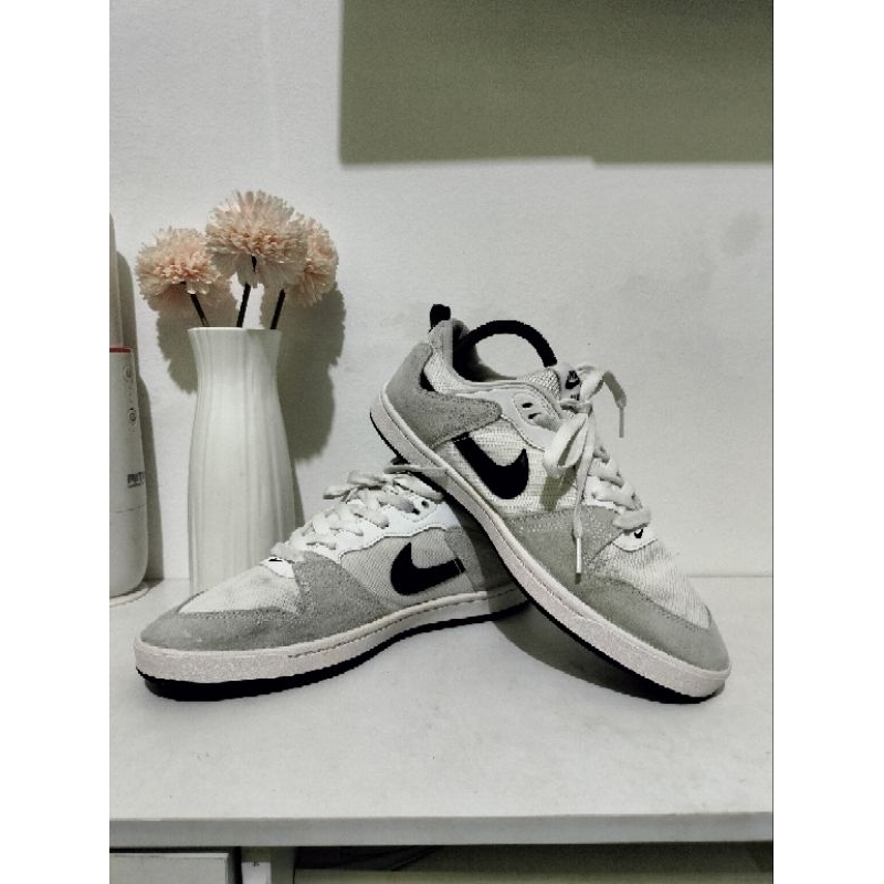 NIKE ALLEYOOP SB SKATEBOARD