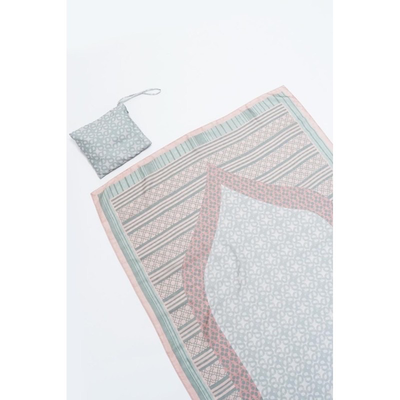 Buttonscarves Prayer Mat