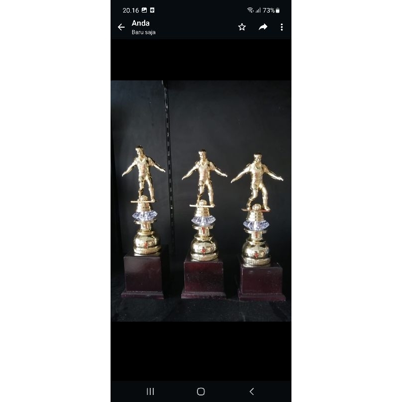 Piala trophy sepakbola, badminton = 1 set 123