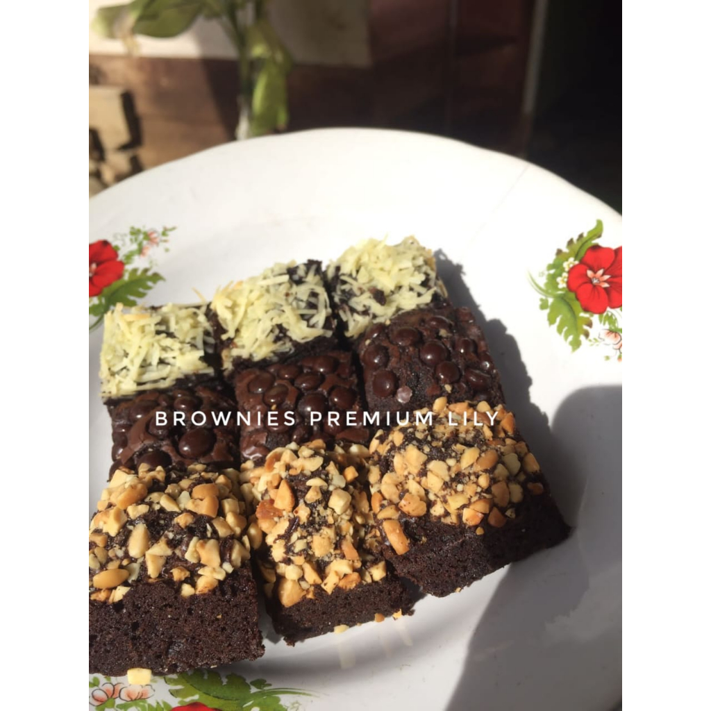 

Brownies Fudgy Premium "TOPING MIX RANDOM" 9Potong Panggang Enak Murah Nyoklat