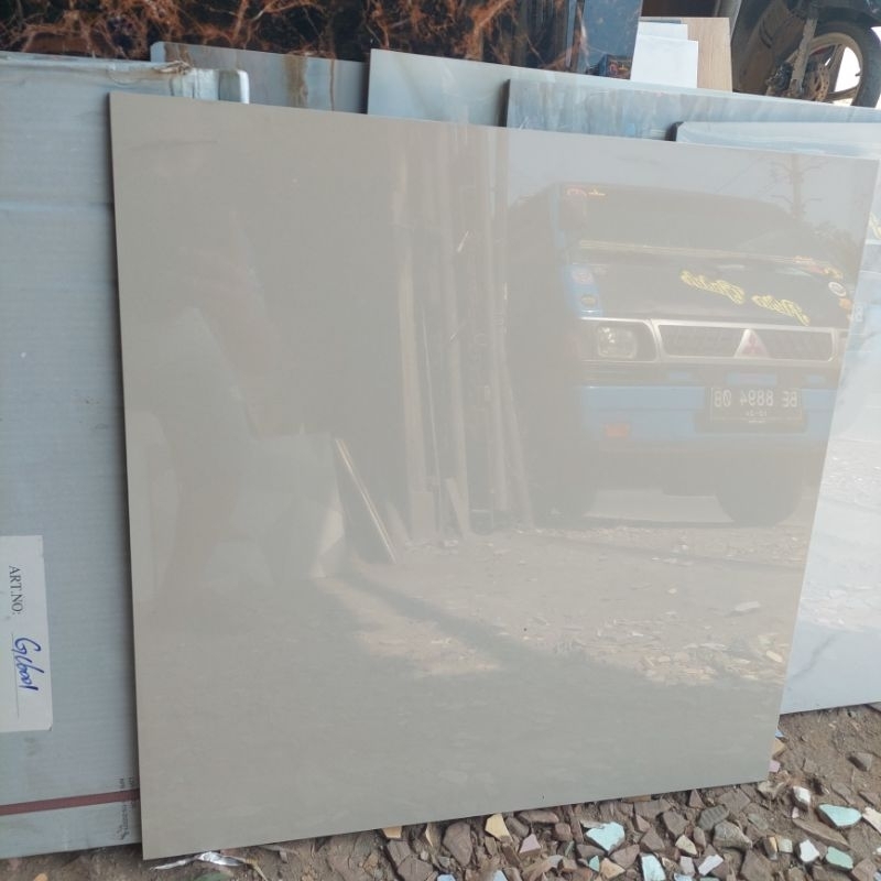 GRANIT MURAH 60X60 CERANOSA GRADE AAA CREAM POLOS