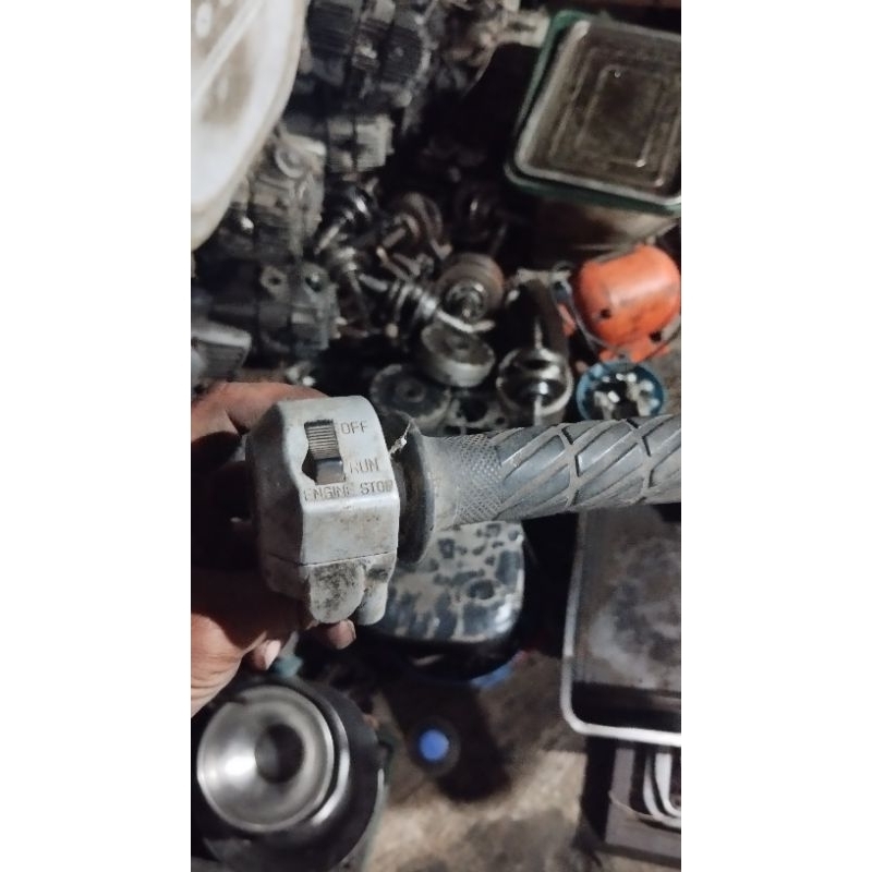 holder kanan holder gas suzuki trs