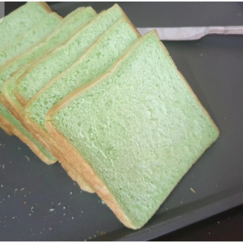 

Roti tawar pandan