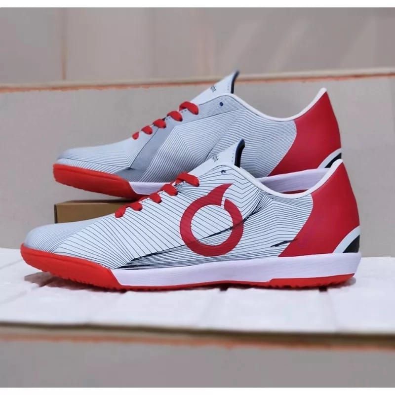 Sepatu Futsal Ortus Catalyst Putih