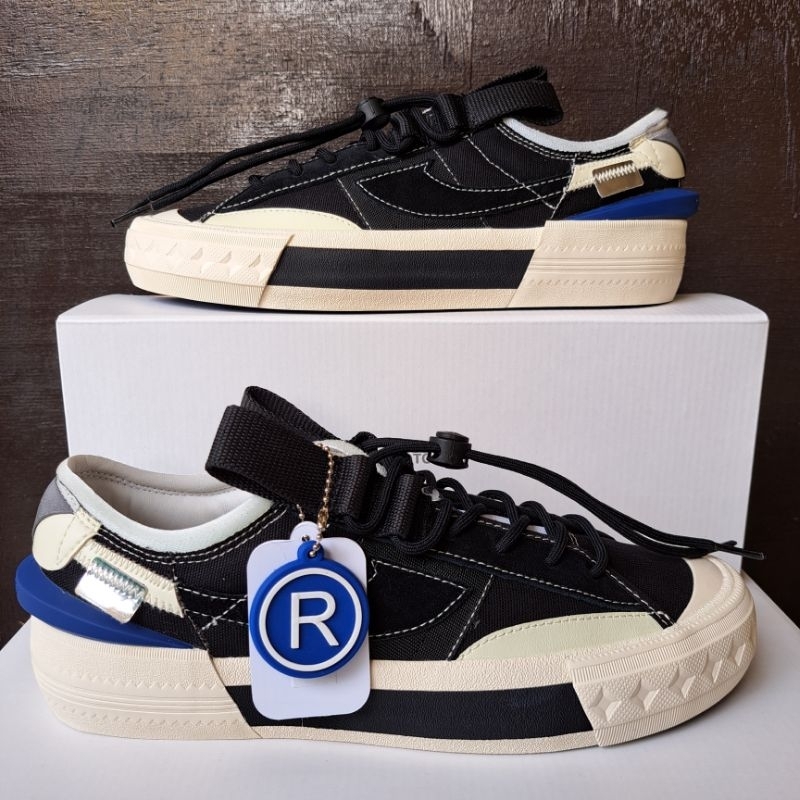 Sepatu Compass Proto 2 Edisi Sangat Terbatas