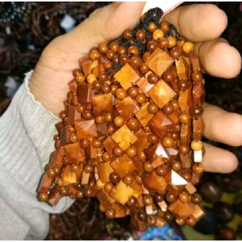 gelang kaukah Piramida kayu kokka gelang kokka