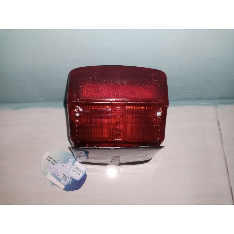 Lampu Belakang Vespa Super / Vespa Sprint