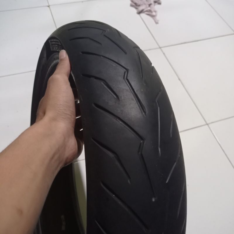 Ban motor Pirelli diablo 120/70 Ring 15 tubles