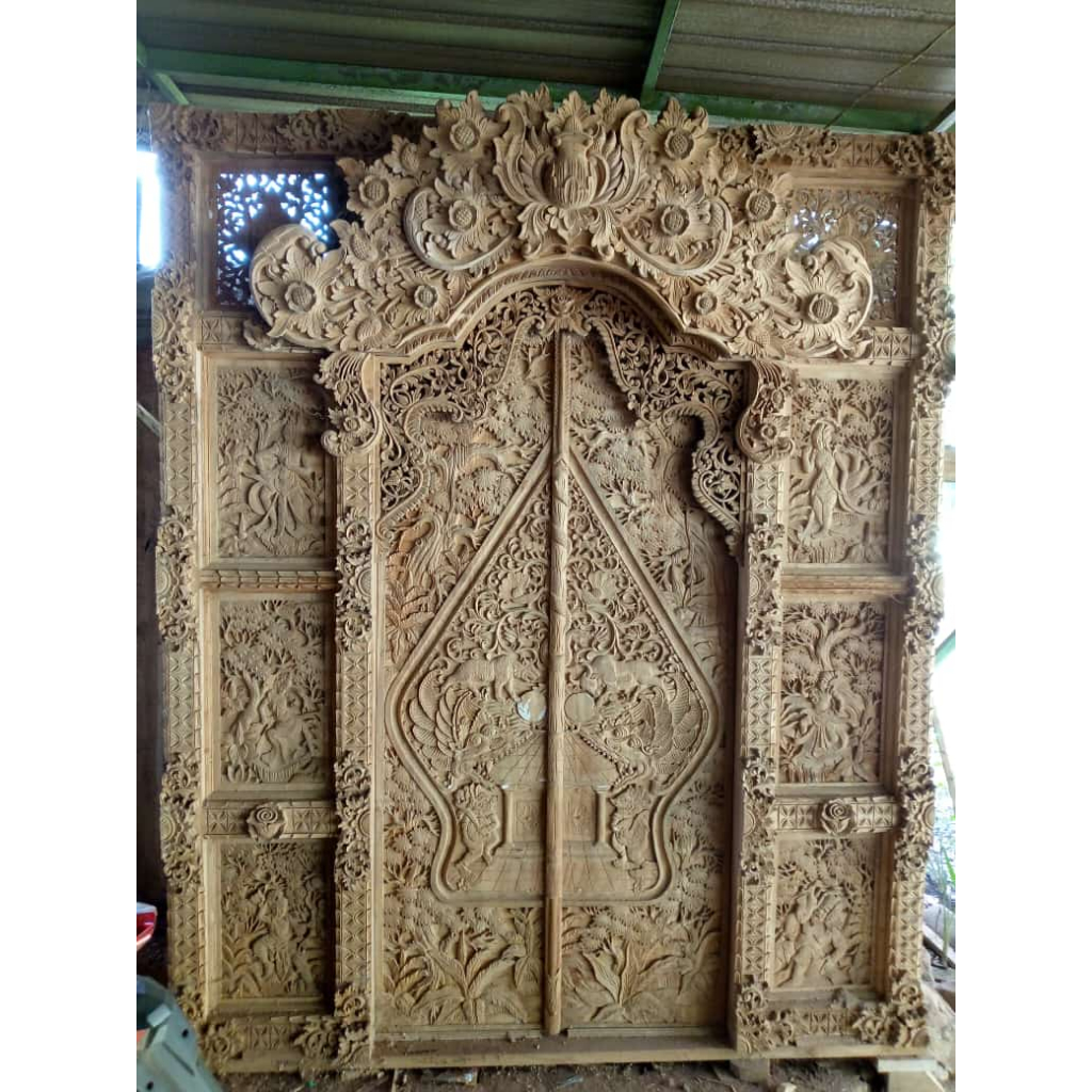 pintu gebyog jawa style bali ukiran relief wayang ramayana, jepara