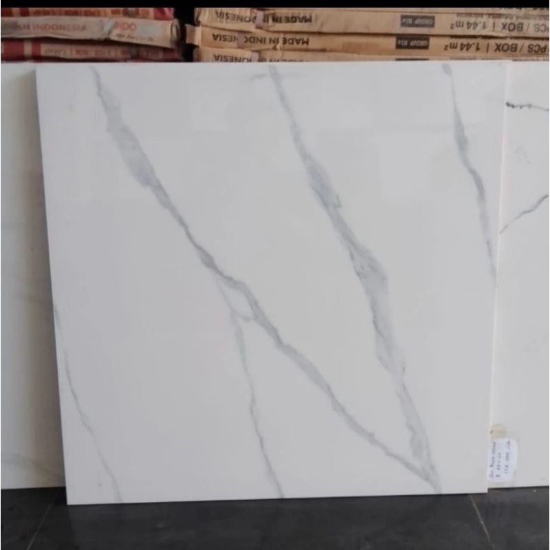 granit 60x60 Valentino guradino white