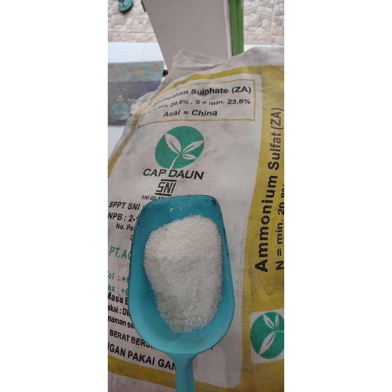 Pupuk za cap daun 1kg