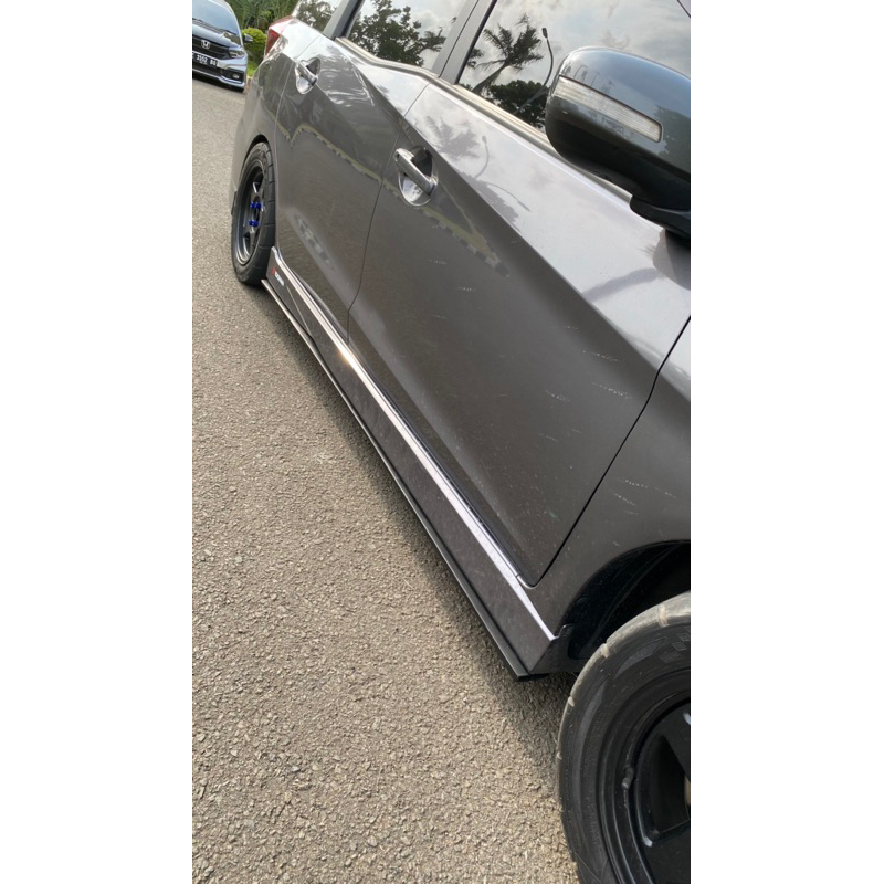 Add-on Side Skirt Honda Mobilio RS