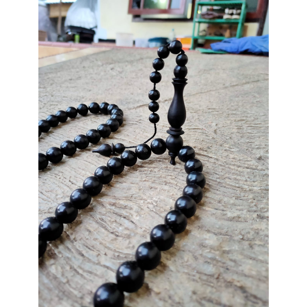 Tasbih Kayu Kelor Hitam Kalimantan