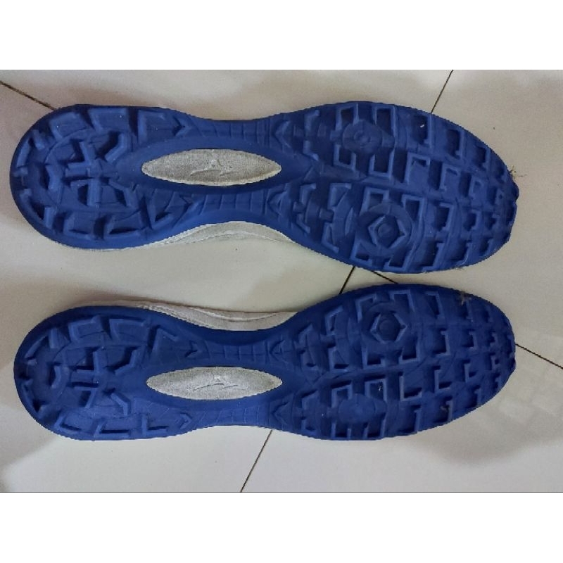 solplate mizuno turf