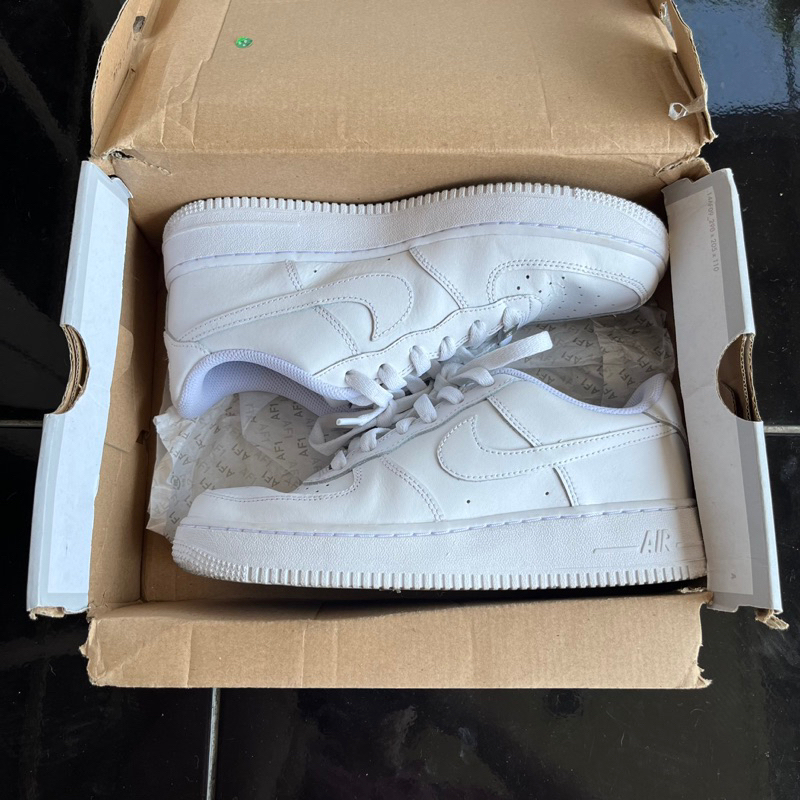 Preloved Sepatu Nike AF 1 White 39 Unisex Shoes | Preloved Nike AF 1 | Nike Shoes Original