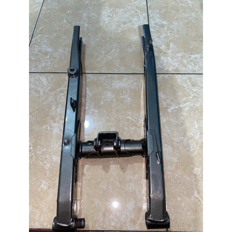 SWING ARM JUPITER MX NEW 135 50C ORISINAL