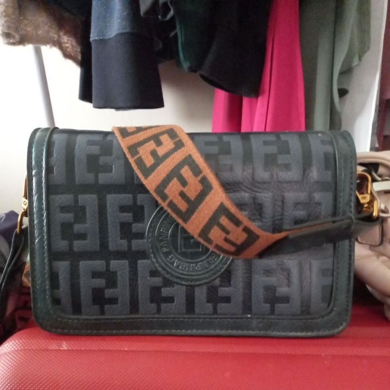 tas selempang ala fendi