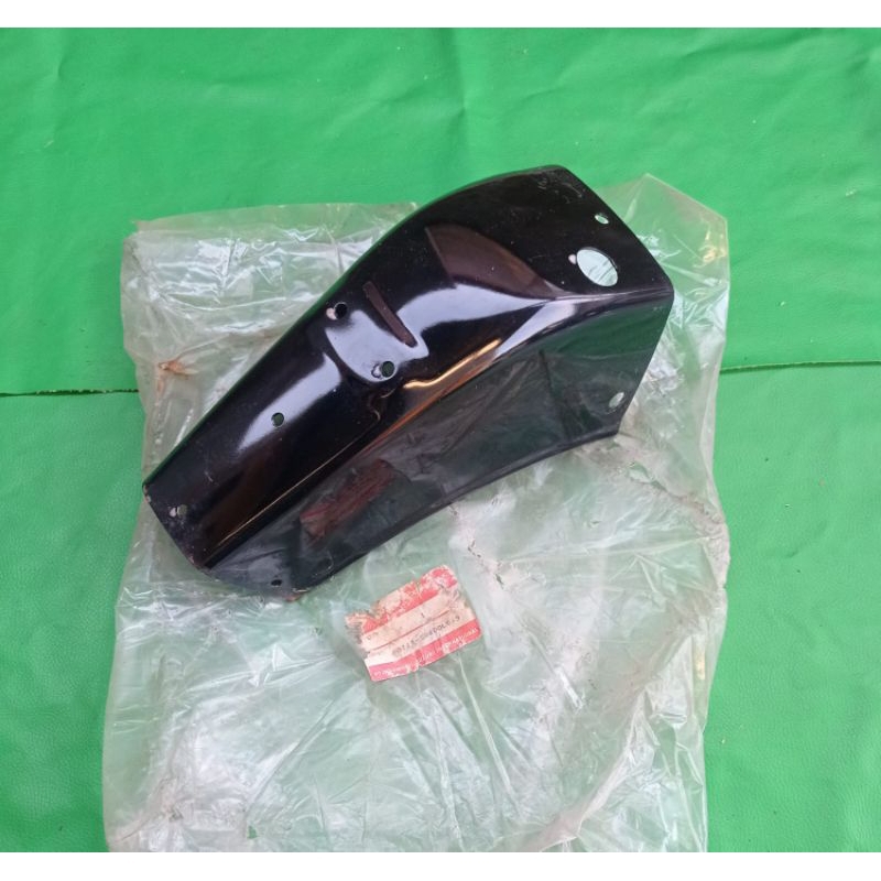 spakbor slebor belakang suzuki RC100 original nos