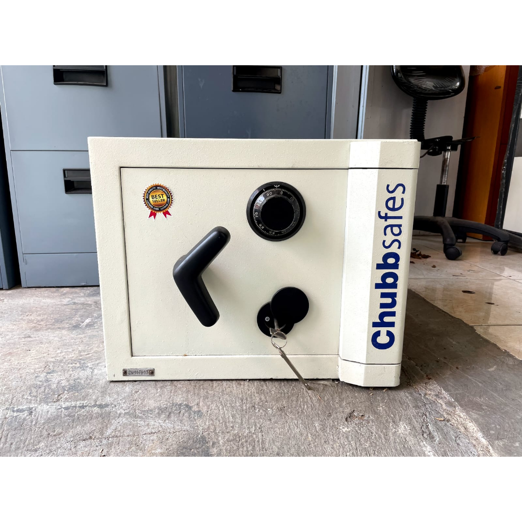 Brankas chubb original bekas seperti baru istimewa