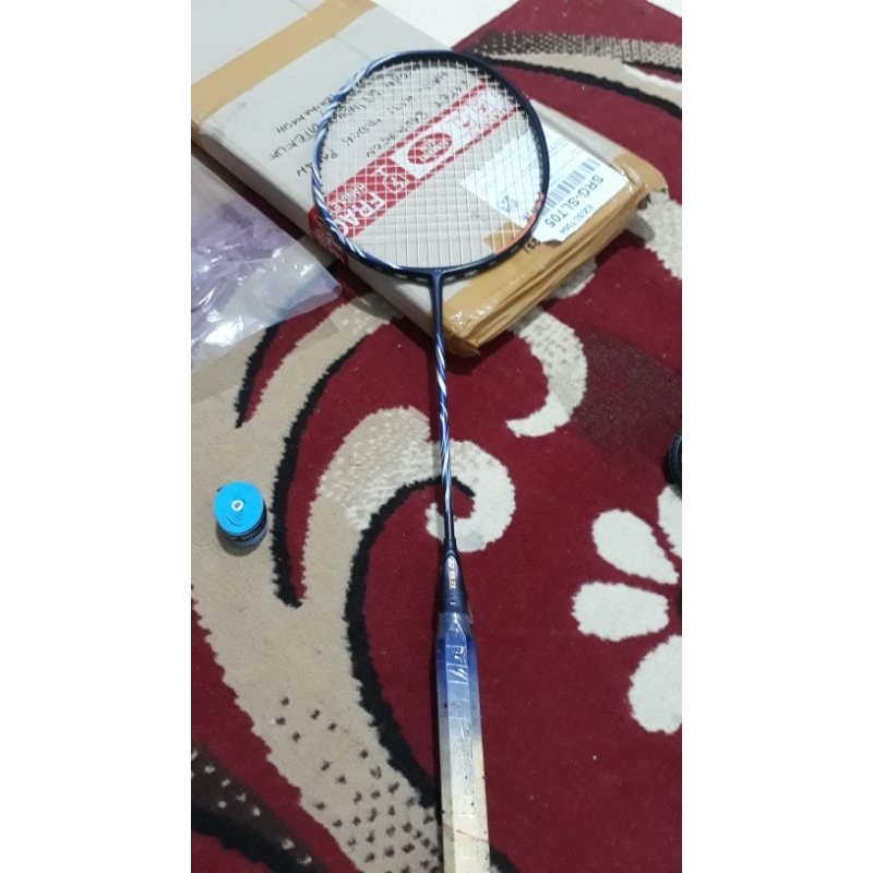yonex astrox 100zz