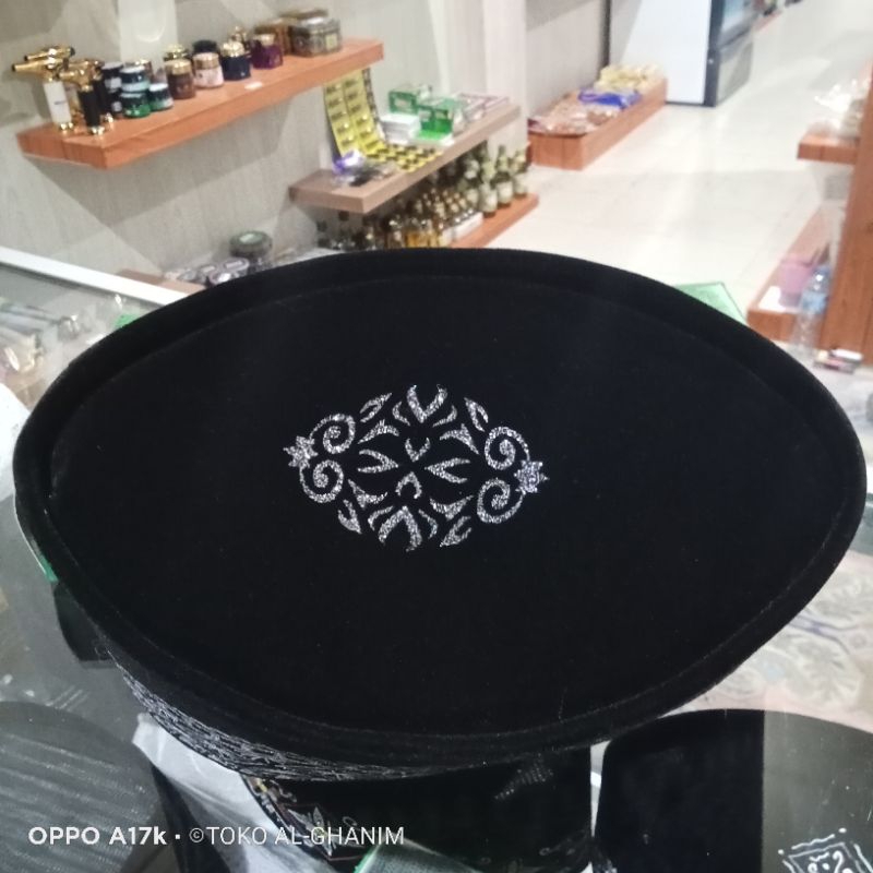 SONGKOK HITAM/SONGKOK HITAM MOTIF/PECI MOTIF/PECI HITAM/SONGKOK HITAM PERAK/SONGKOK HITAM BATIK