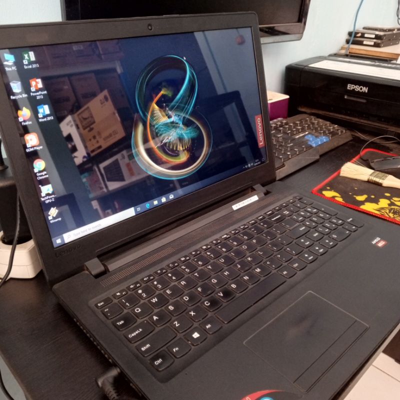Leptop Lenovo Ideapad 110 amd a9_9400 Radeon 5