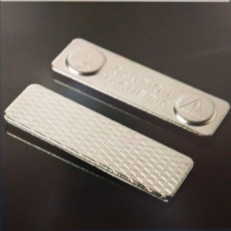 

magnet nametag
