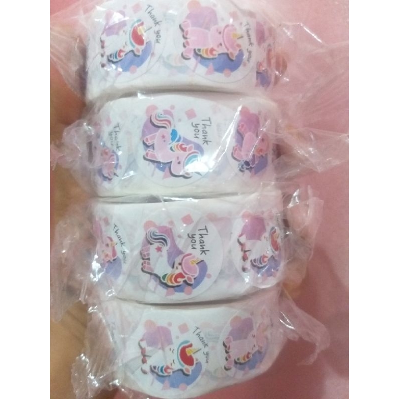 

sticker label serba guna bisa untuk mempercantik kemasan makanan & minumanharga diatas untuk 1 roll isi 500 pcs Diameter 2,5 cm