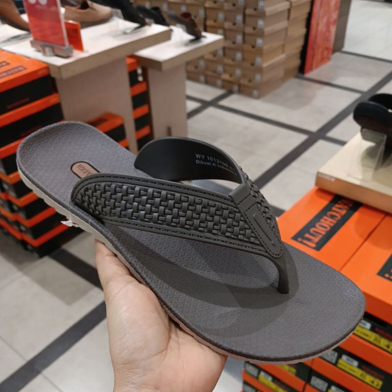 sandal karet pria original brand WATCHOUT