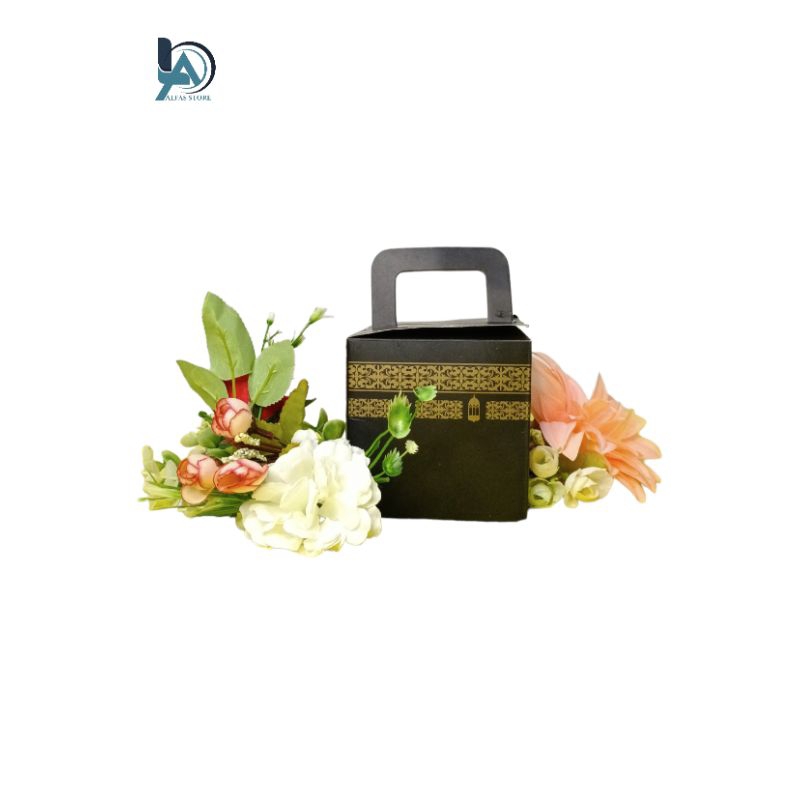 

box hampers model ka'bah