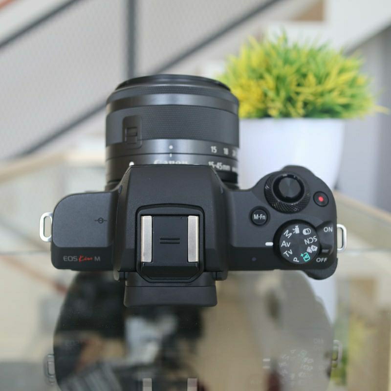 Canon M50 / Kiss M Second Mirrorless bekas Mulus Like New Seperti Baru Siap Pakai