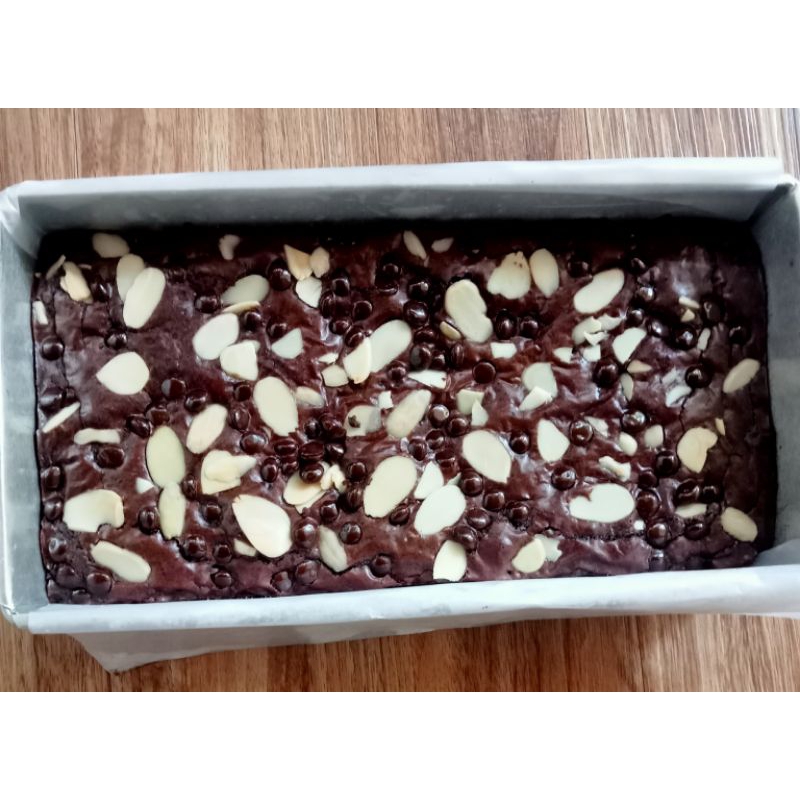 

FUDGY BROWNIES BELI 1 GRATIS 1