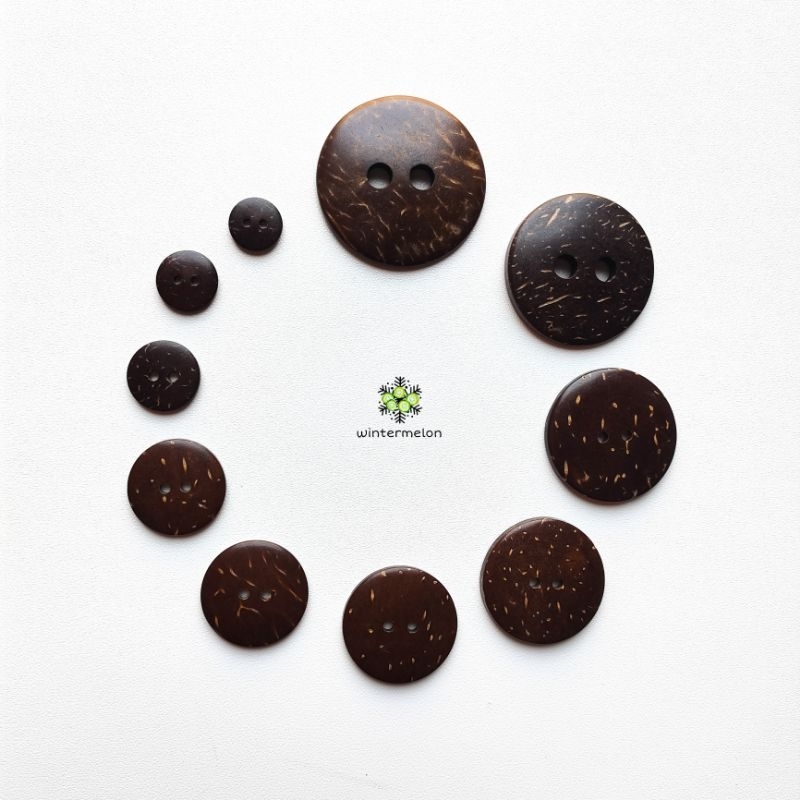 12 Buah Kancing Batok Kelapa / Kancing Batok Pernis / Kancing Kayu / Kancing Variasi / Kancing Hias