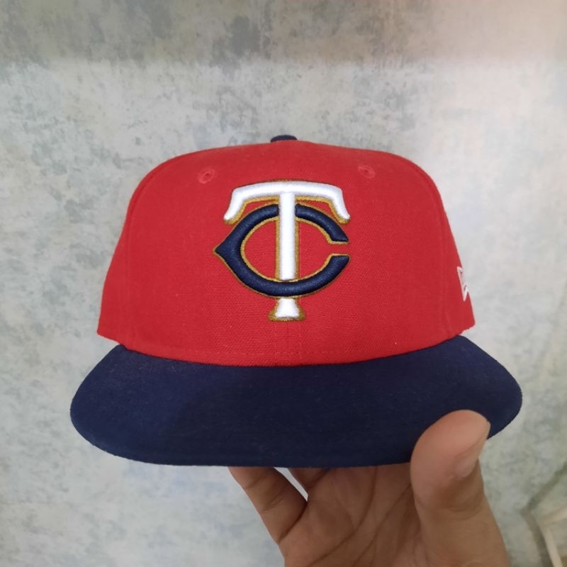 NEW ERA X MINNISOTA 59FIFTY FITTED HAT