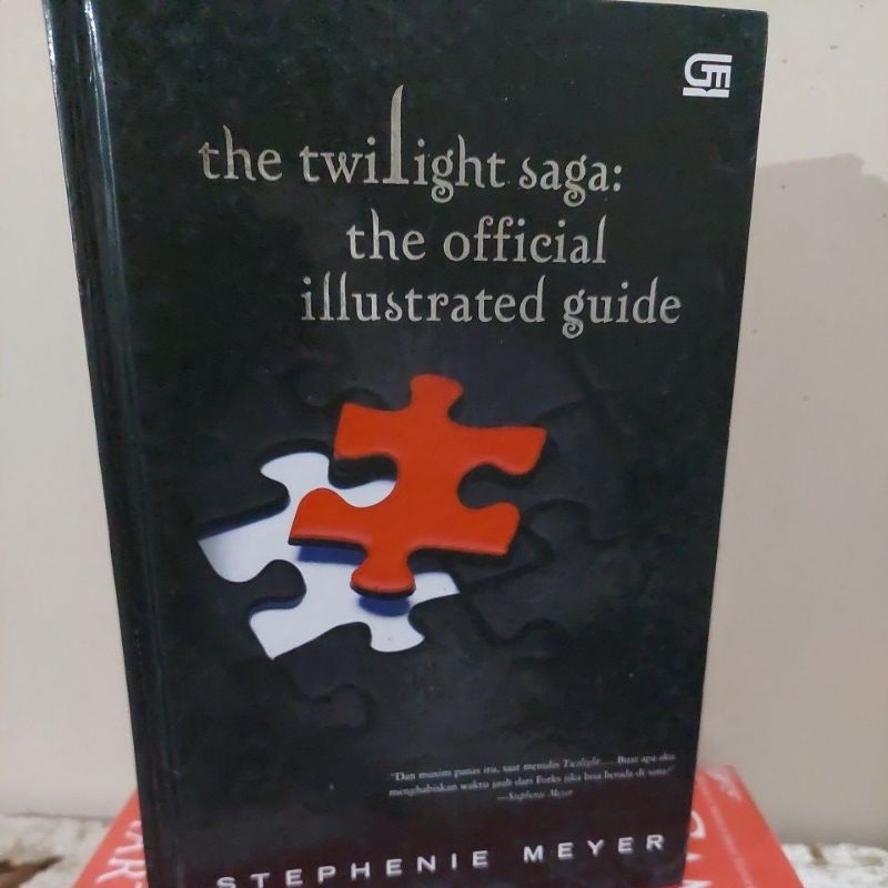 Twilight Saga the Official Illustrated Guide terjemahan (HC)