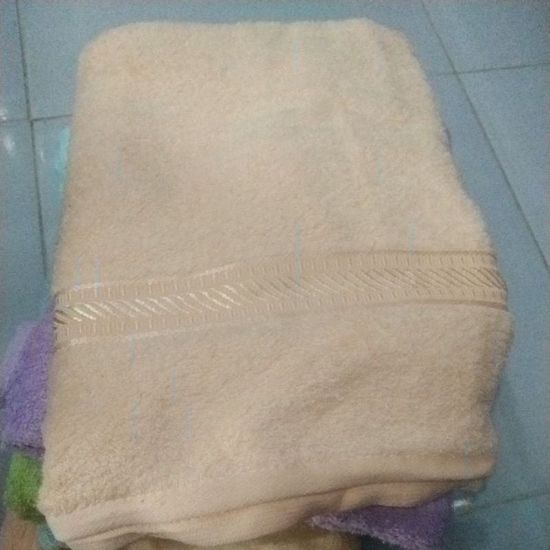 handuk merah putih jumbo 70x135