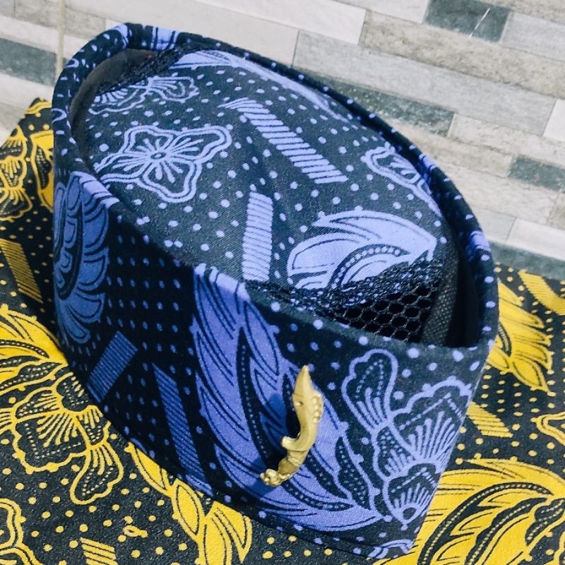 PECI SONGKOK MOTIF BATIK BADUY FREE ACC PIN KUJANG