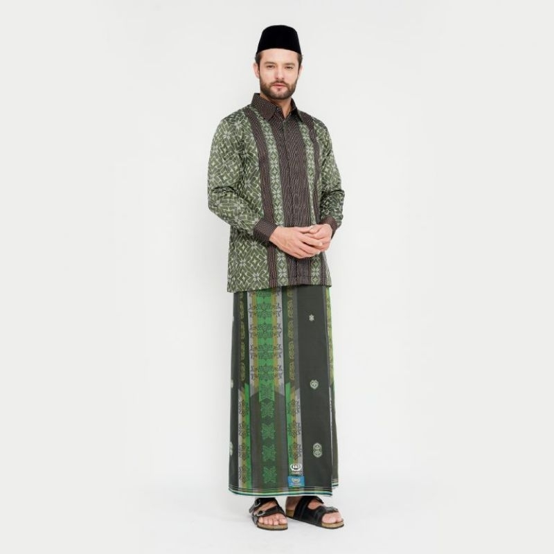 SARUNG BHS CLASSIC GOLD MOTIF C48 JGN WARNA HIJAU TUA 02 ORIGINAL