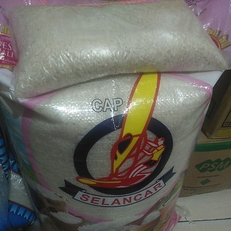 

Beras Cap Selancar 1 Kg