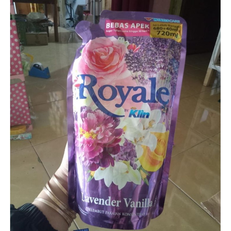pewangi soklin royale 720 ml