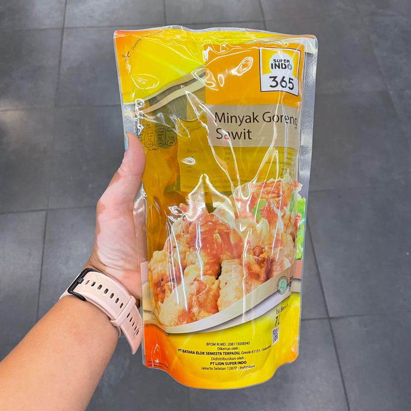 

Minyak goreng 365 Refill 1 Liter